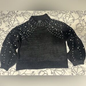 Cozy Medium Cliche Elegant Black Sweater with Pearl Accents